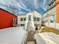 11606 95 Street  Edmonton, AB T5G 1L8