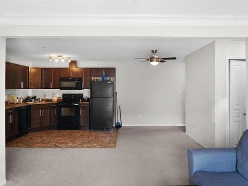 130 301 Clareview Station Drive, Edmonton, AB - Indoor Photo Showing Kitchen