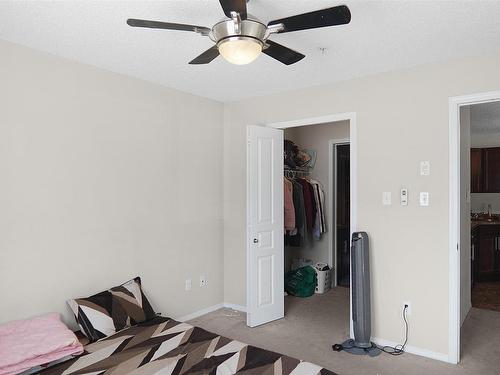 130 301 Clareview Station Drive, Edmonton, AB - Indoor Photo Showing Bedroom