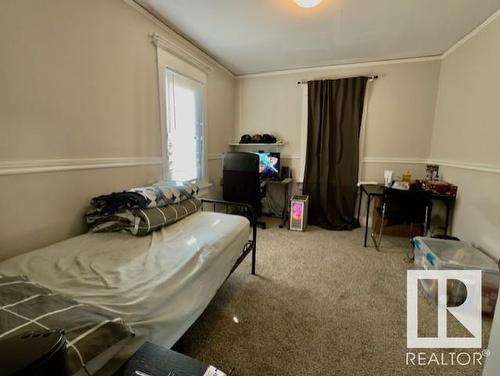 9862 76 Avenue, Edmonton, AB - Indoor Photo Showing Other Room