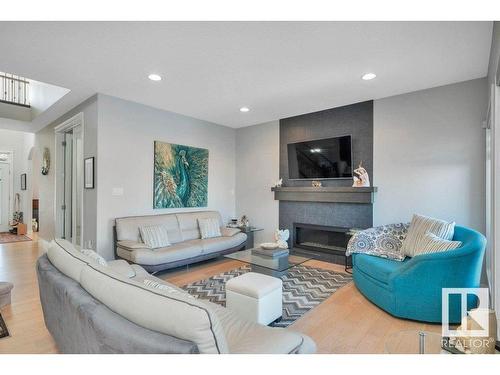 3209 Winspear Crescent, Edmonton, AB - Indoor Photo Showing Living Room With Fireplace