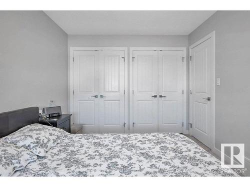 3209 Winspear Crescent, Edmonton, AB - Indoor Photo Showing Bedroom