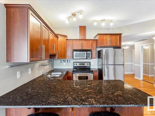 608 10319 111 Street, Edmonton, AB - Indoor Photo Showing Kitchen With Double Sink With Upgraded Kitchen