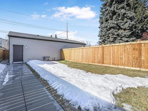 9252 76 Street, Edmonton, AB - Outdoor