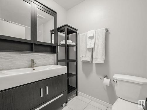 305 10355 105 Street, Edmonton, AB - Indoor Photo Showing Bathroom