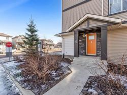 18 1530 Tamarack Blvd  Edmonton, AB T6T 2E6