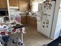 416 Hermitage Road, Edmonton, AB  - Indoor Photo Showing Kitchen With Double Sink 