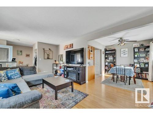 13527 115 Street, Edmonton, AB - Indoor Photo Showing Living Room