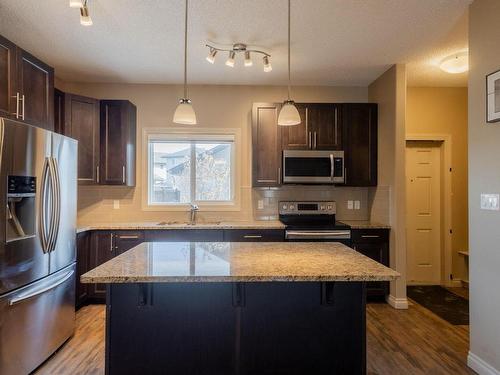 6921 Cardinal Wynd, Edmonton, AB - Indoor Photo Showing Kitchen With Upgraded Kitchen