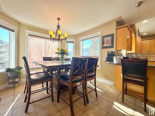 7415 169 Avenue, Edmonton, AB - Indoor Photo Showing Dining Room