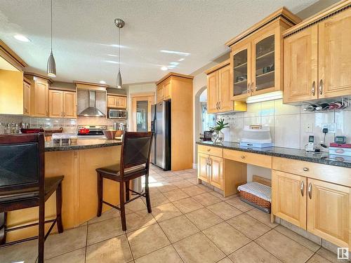 7415 169 Avenue, Edmonton, AB - Indoor Photo Showing Kitchen