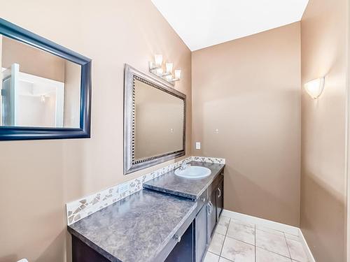 22 2565 Hanna Crescent, Edmonton, AB - Indoor Photo Showing Bathroom