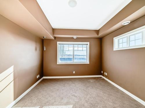 22 2565 Hanna Crescent, Edmonton, AB - Indoor Photo Showing Other Room