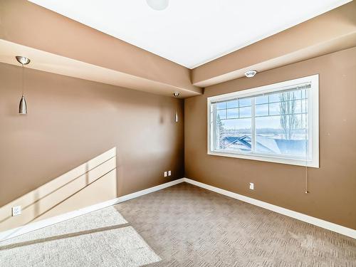 22 2565 Hanna Crescent, Edmonton, AB - Indoor Photo Showing Other Room