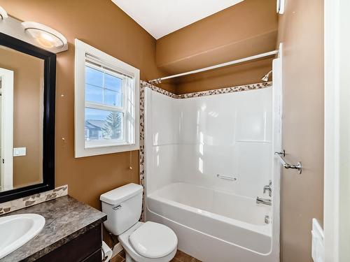 22 2565 Hanna Crescent, Edmonton, AB - Indoor Photo Showing Bathroom