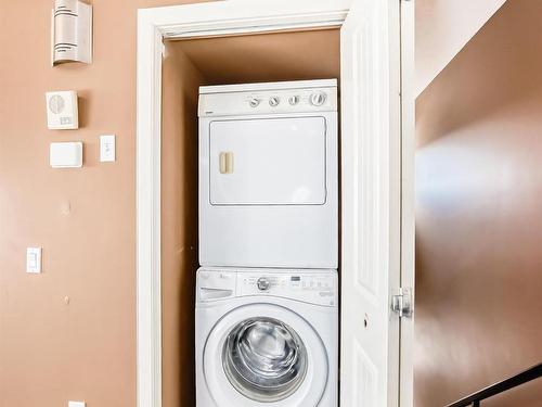 22 2565 Hanna Crescent, Edmonton, AB - Indoor Photo Showing Laundry Room