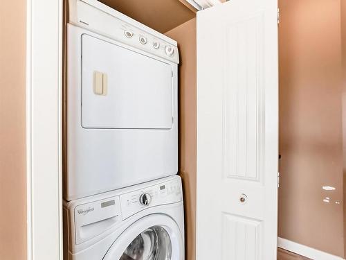 22 2565 Hanna Crescent, Edmonton, AB - Indoor Photo Showing Laundry Room