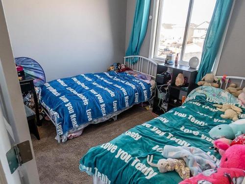 #20 Spruce Boulevard, Leduc, AB - Indoor Photo Showing Bedroom