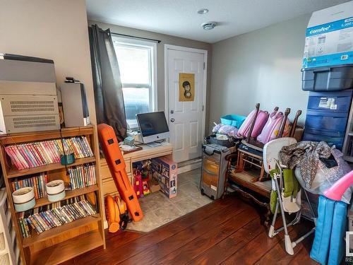 #20 Spruce Boulevard, Leduc, AB - Indoor