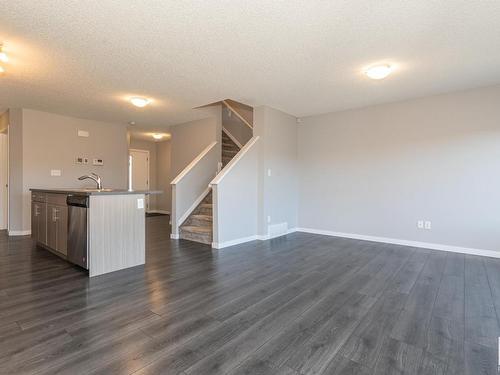 2590 Casey Way, Edmonton, AB - Indoor Photo Showing Other Room