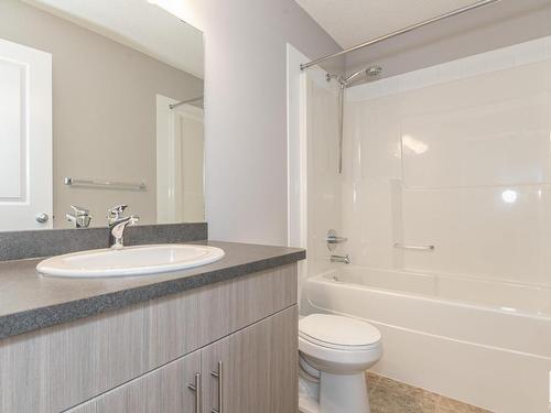 2590 Casey Way, Edmonton, AB - Indoor Photo Showing Bathroom