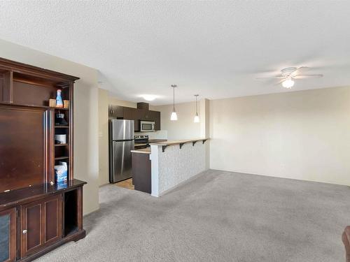 419 1180 Hyndman Road, Edmonton, AB - Indoor Photo Showing Kitchen