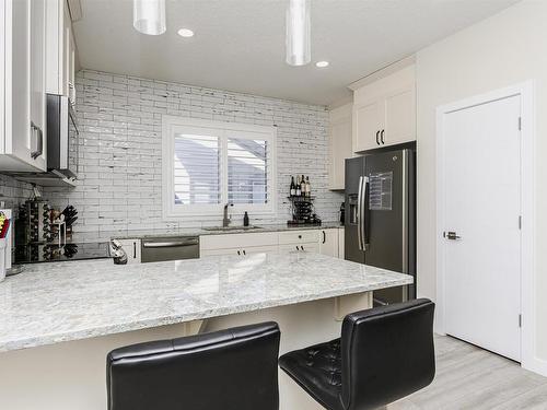 3730 8 Avenue, Edmonton, AB - Indoor Photo Showing Kitchen With Upgraded Kitchen