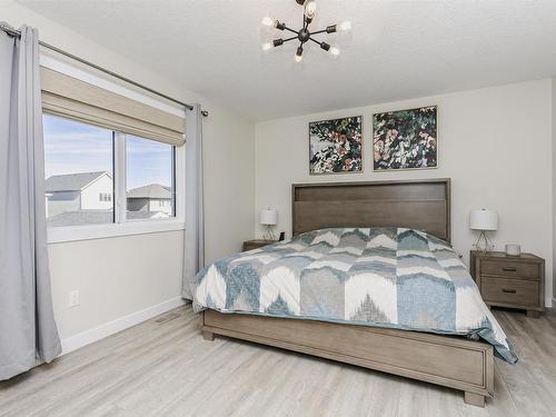 3730 8 Avenue, Edmonton, AB - Indoor Photo Showing Bedroom