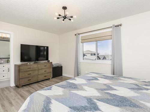 3730 8 Avenue, Edmonton, AB - Indoor Photo Showing Bedroom