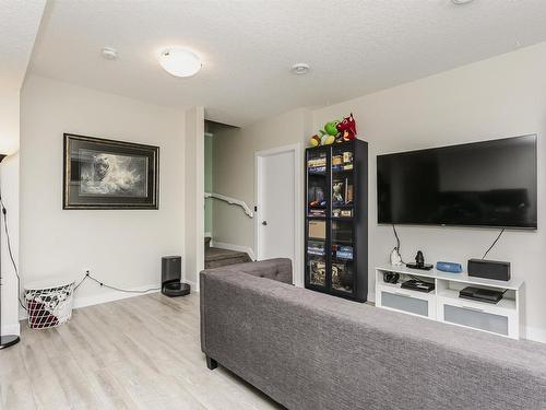 3730 8 Avenue, Edmonton, AB - Indoor Photo Showing Living Room