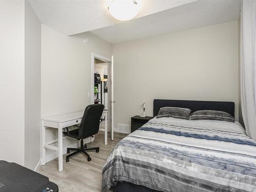 3730 8 Avenue, Edmonton, AB - Indoor Photo Showing Bedroom