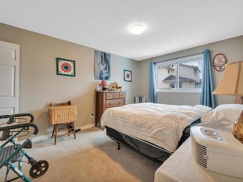 17020 103 Street, Edmonton, AB - Indoor Photo Showing Bedroom