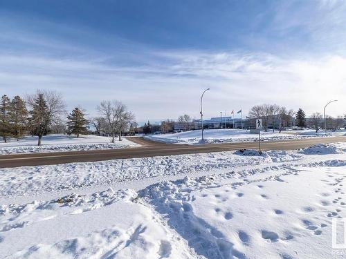 97 2703 79 Street, Edmonton, AB - Outdoor With View