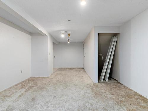 10314 158 Avenue, Edmonton, AB - Indoor Photo Showing Other Room