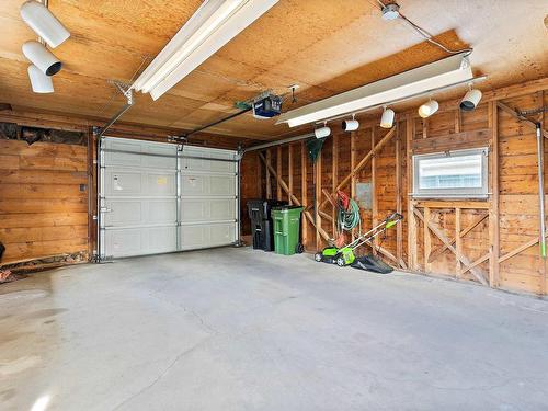 10314 158 Avenue, Edmonton, AB - Indoor Photo Showing Garage