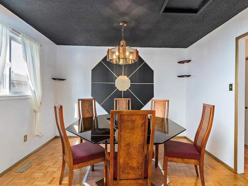 10314 158 Avenue, Edmonton, AB - Indoor Photo Showing Dining Room