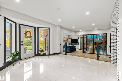 116 Windermere Drive, Edmonton, AB - Indoor Photo Showing Other Room