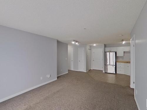 105 245 Edwards Drive, Edmonton, AB - Indoor Photo Showing Other Room