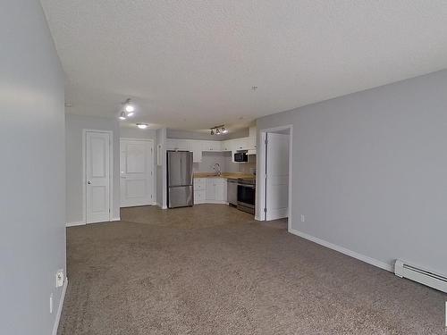 105 245 Edwards Drive, Edmonton, AB - Indoor Photo Showing Other Room