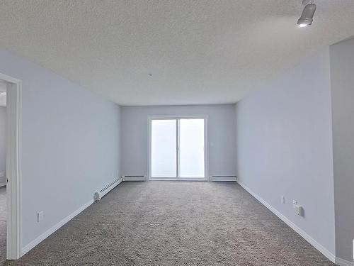 105 245 Edwards Drive, Edmonton, AB - Indoor Photo Showing Other Room