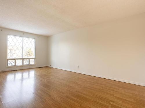 17929 63A Avenue, Edmonton, AB - Indoor Photo Showing Other Room