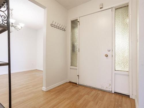 17929 63A Avenue, Edmonton, AB - Indoor Photo Showing Other Room