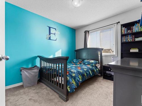 21979 90 Avenue, Edmonton, AB - Indoor Photo Showing Bedroom