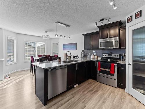 21979 90 Avenue, Edmonton, AB - Indoor Photo Showing Kitchen With Double Sink With Upgraded Kitchen