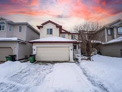 3012 25AVE NW  Edmonton, AB T6T 0C8