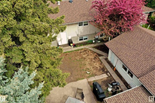 10202 76 Street, Edmonton, AB - Outdoor