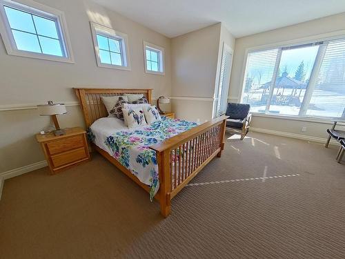 103 Caldwell Way, Edmonton, AB - Indoor Photo Showing Bedroom