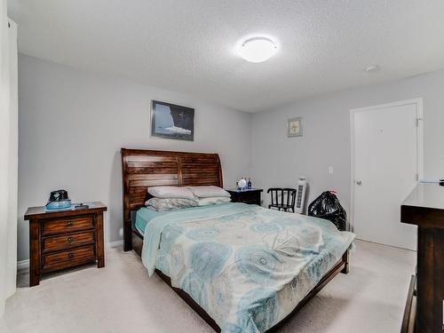 12230 176 Ave Nw, Edmonton, AB - Indoor Photo Showing Bedroom