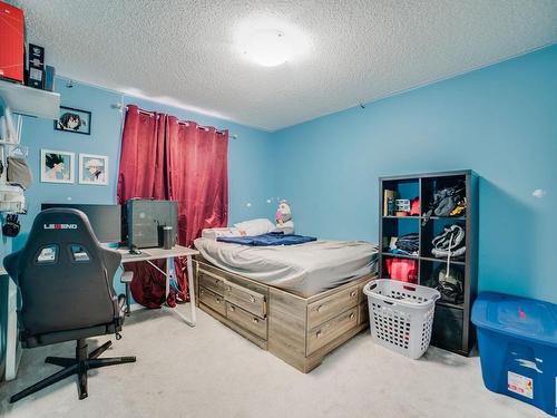 12230 176 Ave Nw, Edmonton, AB - Indoor