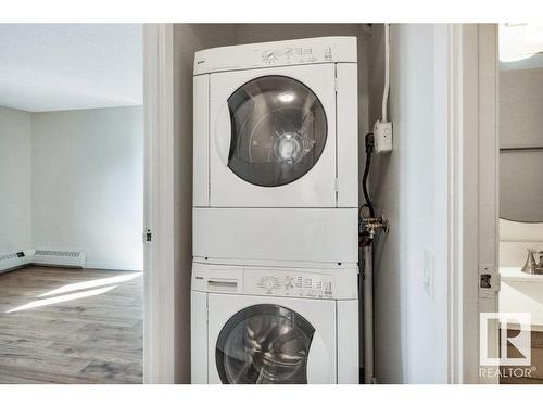 1010 10145 109 Street, Edmonton, AB - Indoor Photo Showing Laundry Room